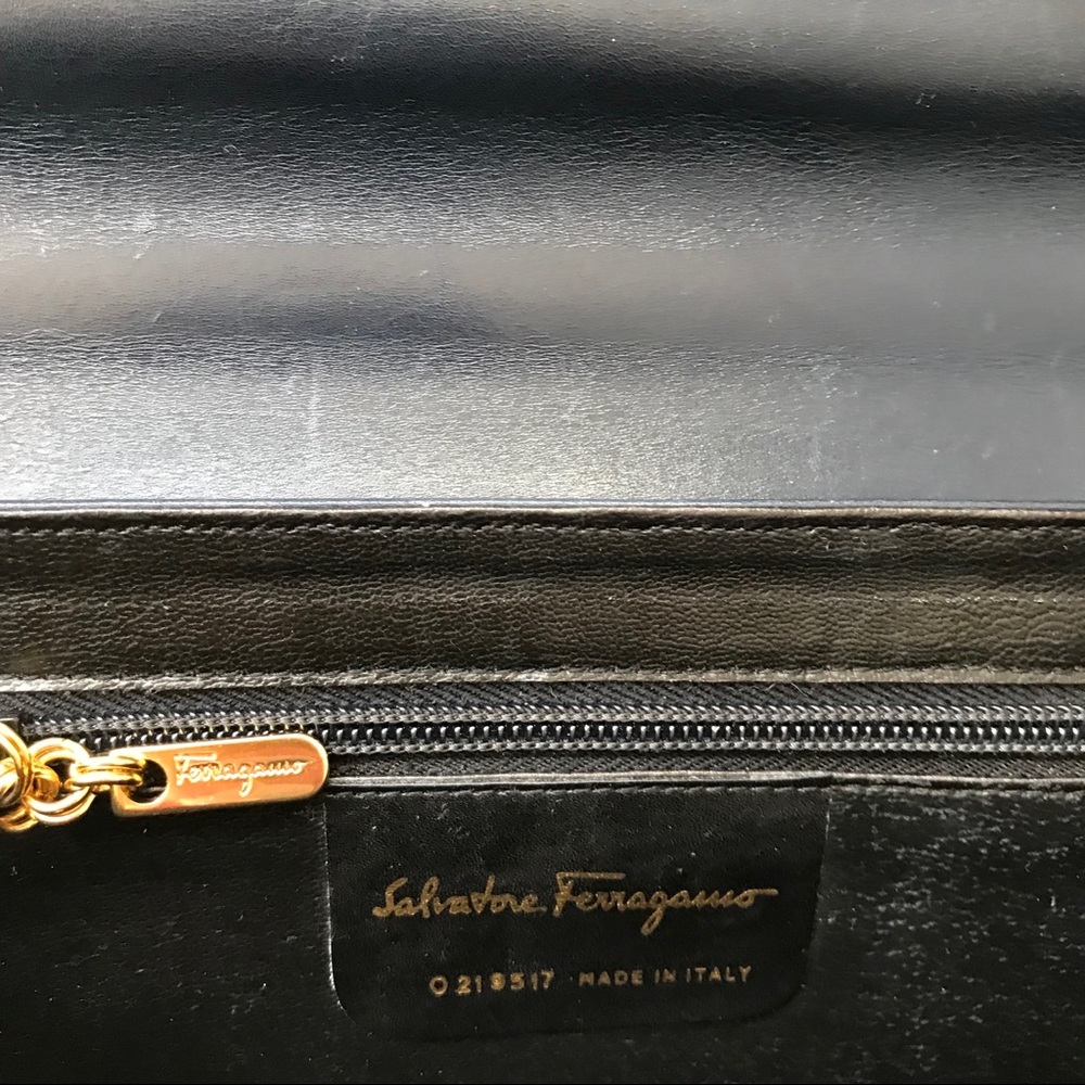 Salvatore Ferragamo crossbody/clutch - Picture 7 of 8